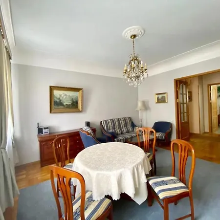 Bell'appartamento A Apartment *